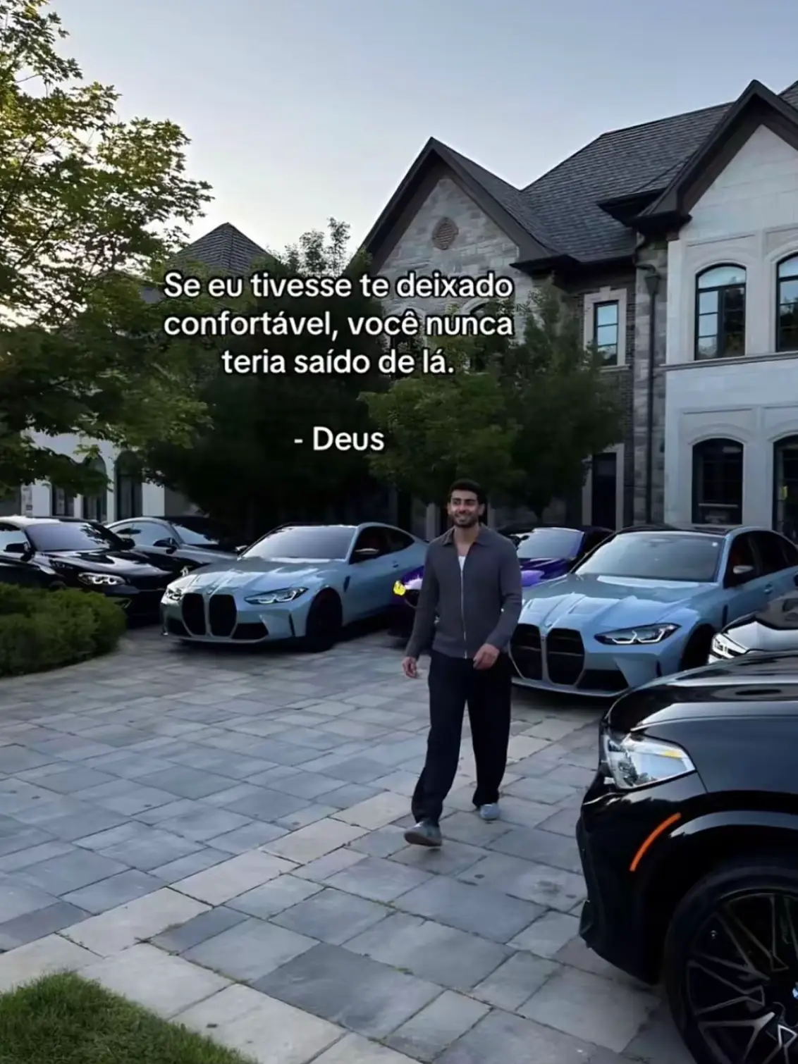 A unica conta que te mostra o lifestyle dos bilionários e te motiva para se tornar o próximo! - become exclusive #motivacaodiaria #bilionarios #festadopeaobarretos #ruyter #dropshipping 