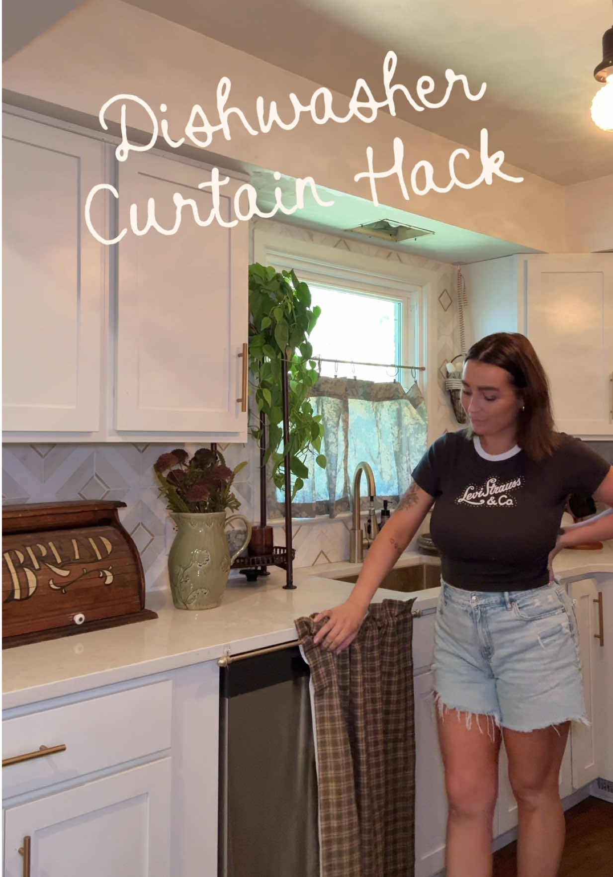 Replying to @Jessica Lynn Murphy I put all the 🔗 on my storefront or ShopMy “home” tab! 🫶🏼 #dishwasherhack #cottagecoreaesthetic #curtainhack #homedecor #cozyhomedecor 