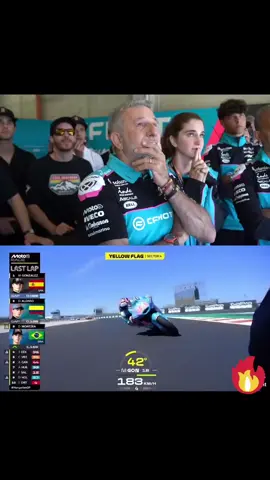 primera victoria de David Alonzo en moto 2. Reacción team cfmoto #colombiano #motogp #rodillaalpiso #soyfeliz 