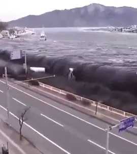 Water is chaos