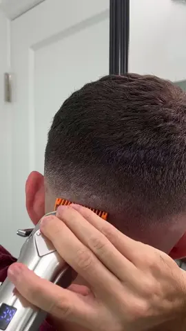 Part 7/10: Gradient Drop Fade Self-Haircut Tutorial 💇🏻‍♂️ Save this📌! Comment “Tools” and I’ll send you my recommended self-haircut toolkit for FREE 💇🏻‍♂️—and help you save $1,000–$3,000 a year by never going to the barbershop again 📥 P.S. Comment “Clay” for 15% OFF your first order @kovrashair #selfhaircut #menshaircut #menshair