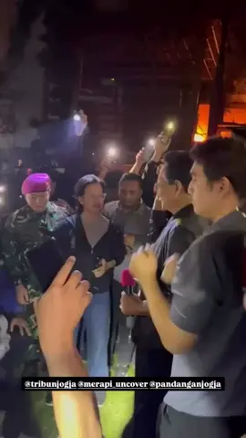 [Breaking News] 01;14 Atur Pangandikan saking Ngarso Dalem Sri Sultan HB X wonten ing Polda DIY (marrel.sk ) #promomakangajian #jogja #yogyakarta #merapiuncover #merapinews 