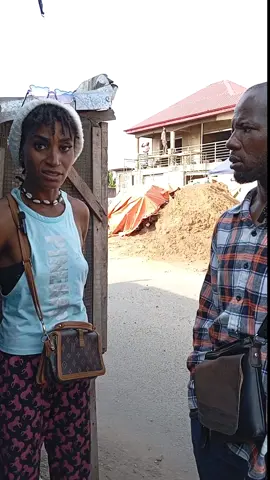 Precious Nwakwo from Obowu Imo State Nigeria is struggling with mental instability and homelessness in Ghana, evident in her disheveled state. ##preciousnwakwofromobowuimostate #igboamaka #tiktok #nigeria #dereal_tuflash 