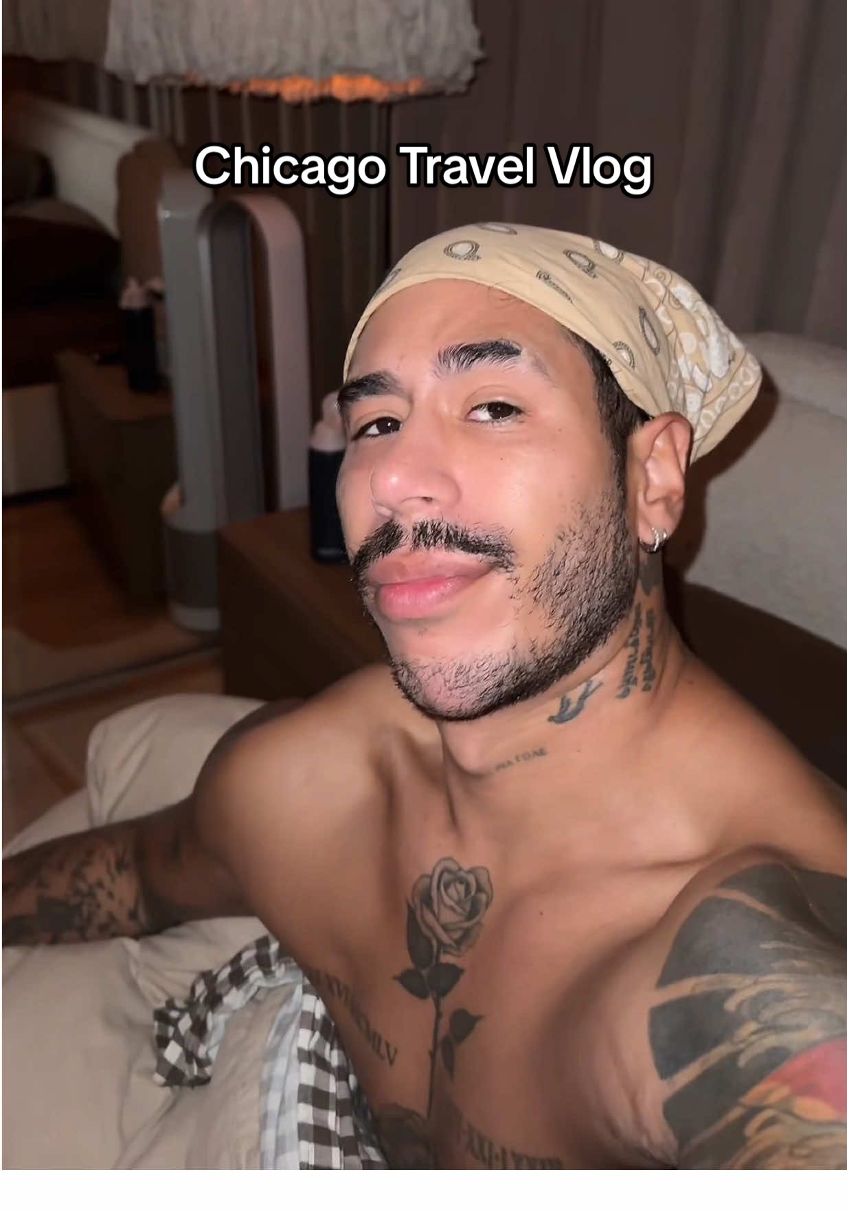 Forgetting the douche and charger was crazy business 😩 #storytime #Vlog #travelvlog #chicago #gaytiktok 