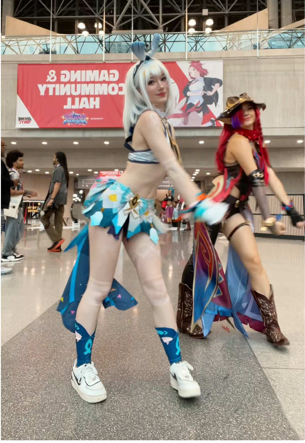 Mualani needed some air forces for new york streets lol @Jas ♡ #cosplay #dancetrends #GenshinImpact #mualanicosplay 