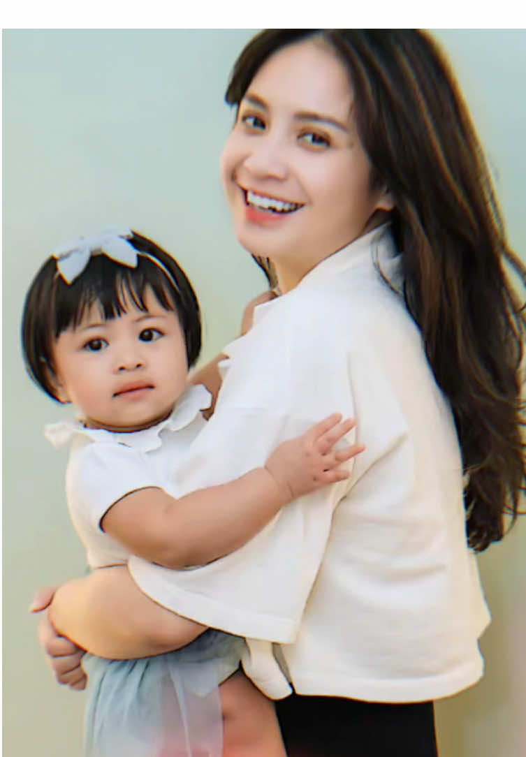 gemesnya teteh sama mamah😍♥️ #ranaimamalikaraudiaandara #raffinagita1717 #rafatharmalikahmad #rayanzamalikahmad #CapCut 