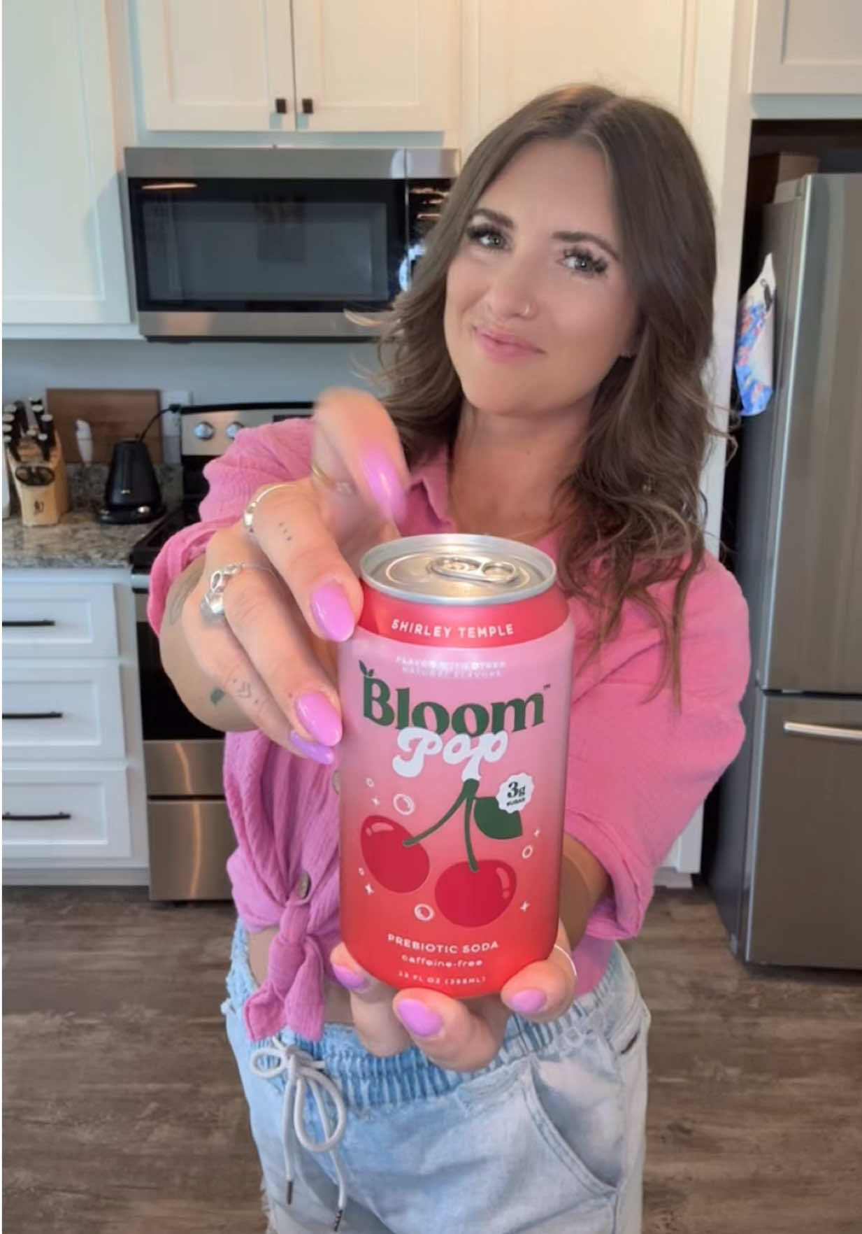 Craving something bubbly and good for your gut? Say hello to Bloom Pop the fizzy drink that hits your sweet tooth and supports digestion. ✨ Clinically-backed probiotics 🌈 Guilt-free flavor 🥤 Gut health, but make it delicious @Bloom Nutrition 