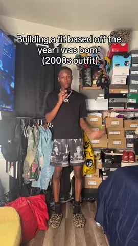 How’d i do yall ? #outfitinspo #2000sthrowback 