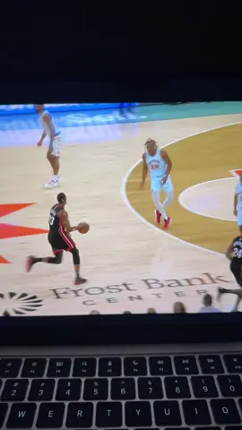 #greenscreen #NBA #basketball #calvingonba #zachlavine 