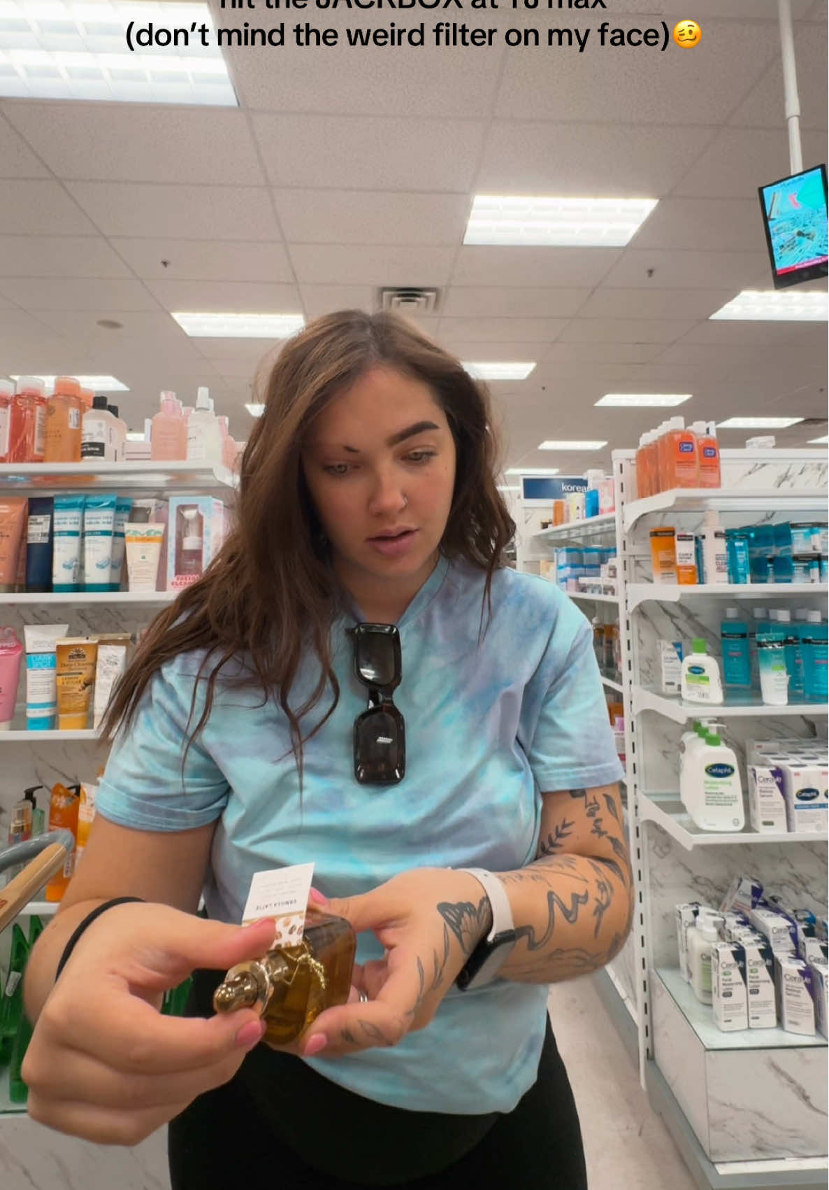 ya’ll ignore the WEIRD eye filter on my face, but I hit the JACKPOTTT with the sand + fog perfume oils 😮‍💨 #sandandfog #tjmaxxfinds #marshallsfinds 
