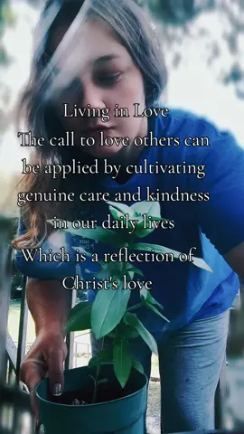 #godfirst #fypagesシ #fypシ゚viral #christ This plant has outgrew its pot... growth 2025 