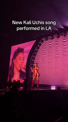 Was crying while watching the entire set 🥲 #respectivecollective #kaliuchis #la 