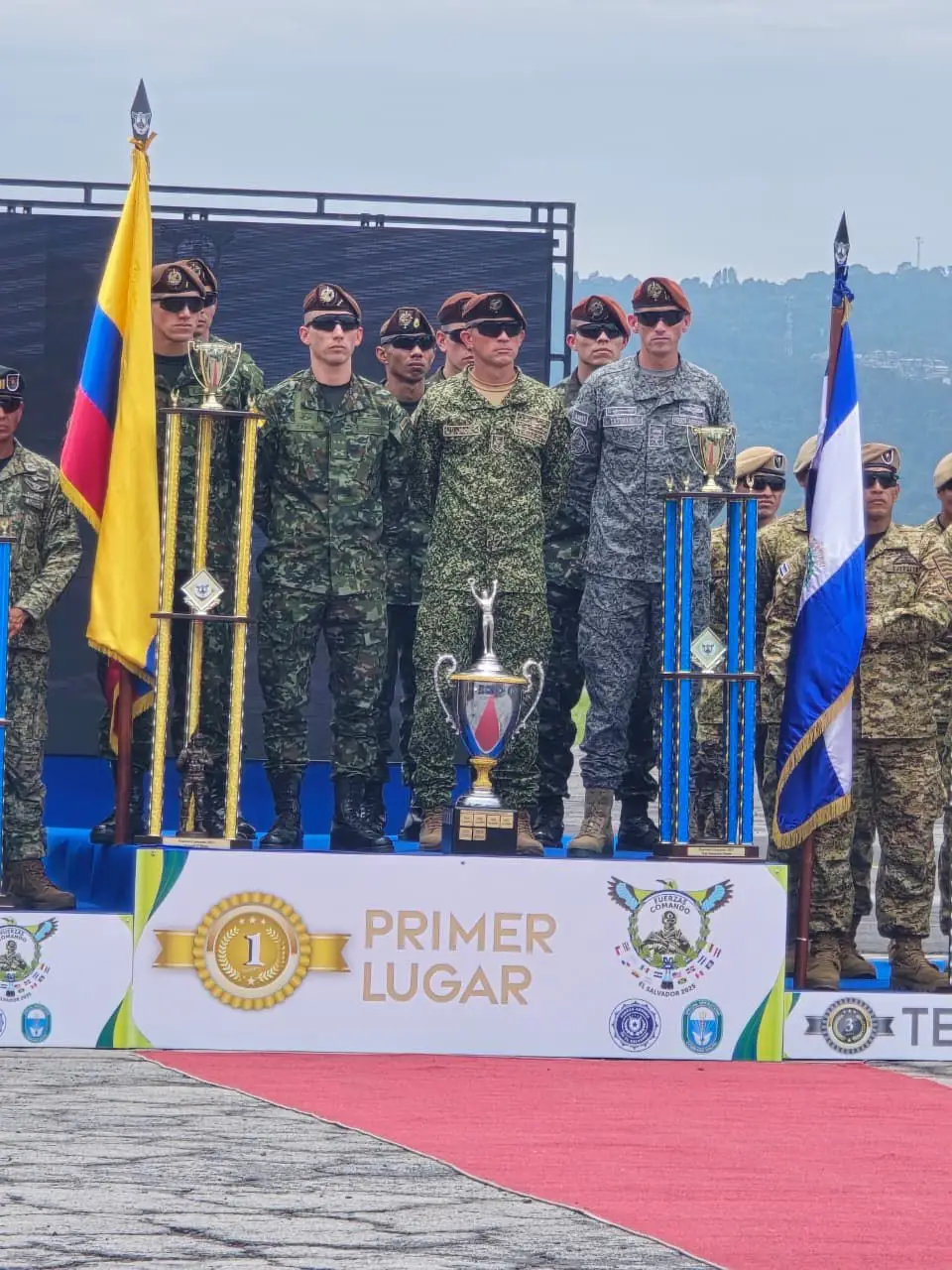 🗓️ 29AUG25 D12: ceremonia de cierre D12: Closing Ceremony 🇦🇷🇧🇿🇨🇱🇨🇴🇨🇷🇩🇴🇪🇨🇸🇻🇬🇹🇭🇳🇯🇲🇲🇽🇵🇦🇵🇾🇵🇪🇺🇸 You came from 16 nations, spoke different languages, wore different uniforms, yet shared the same discipline, heart, and commitment to mission success. From sniper overwatch to CQB, aquatic endurance to stress shoots — every event demanded focus, teamwork, and grit. You delivered. “Juntos somos Fuerzas Comando” #FuerzasComando #FuerzasComando2025 #CAMPEONES #COLOMBIA #EMISFERIOOCCIDENTAL 