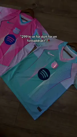 Hundrevis av fotballdrakter fra kun 299 kr akkurat nå!