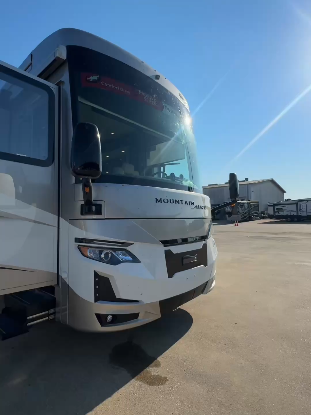 🚨 SALE 🚨 !NEW! 2026 Newmar Mountain Aire 4551 Sale Price $729,997! Save $214,000! Call Now 281-371-7200! Visit us today or view online https://www.hwhrv.com/product/new-2026-newmar-mountain-aire-4551-2859392-10 Stock# NMA2603 #holidayworldrv #newmarrv #newmotorhomeforsale #rvliving #camping #travel #outdoors #adventureawaits #homeonwheels