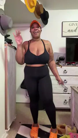@BRXL you have such a way with clothing and I ain’t mad at it all! Yall this whole set had me extremely comfortable the whole day and trust cuzzin was MOVINGGGG AROUND hunny!!!!!