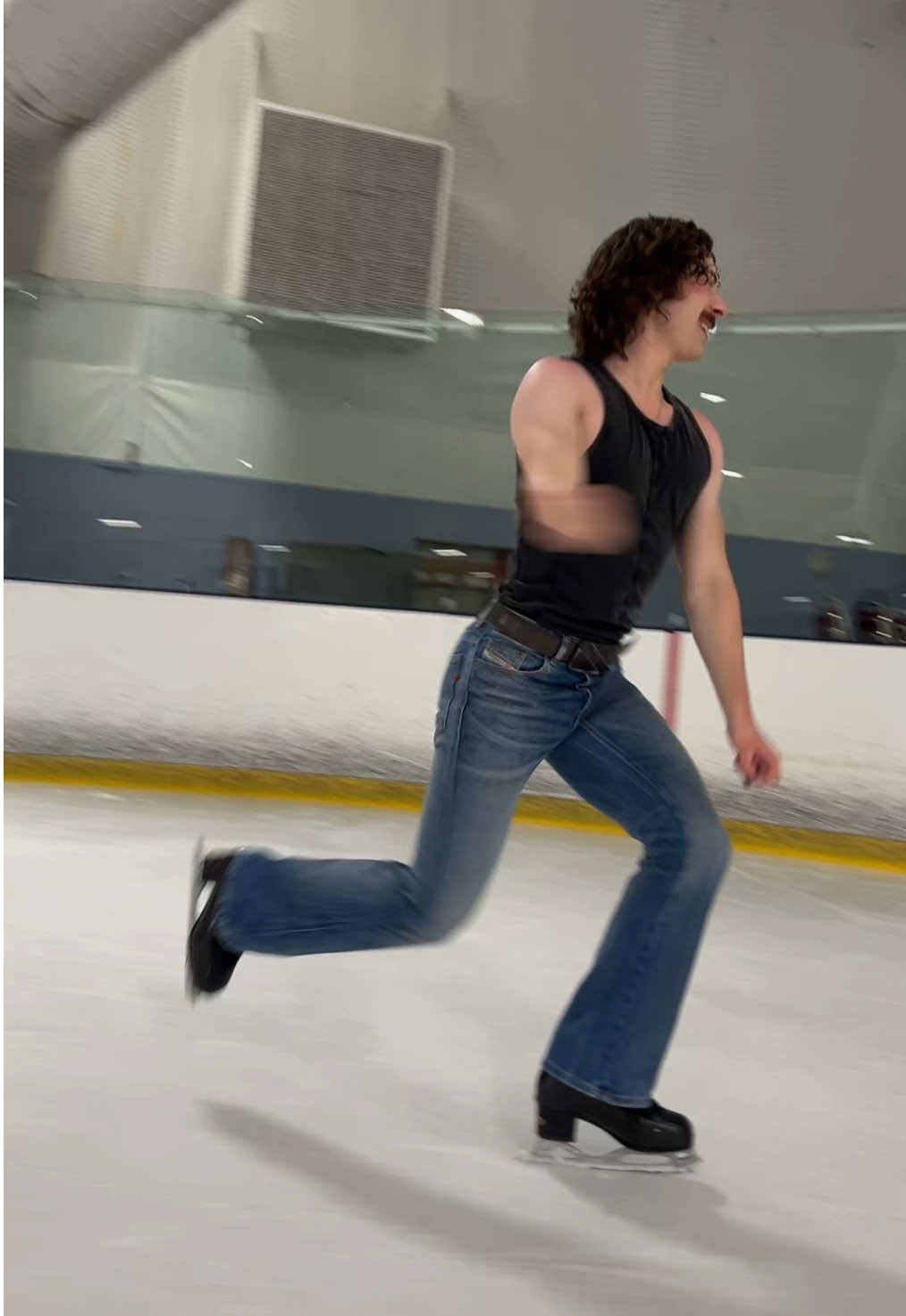 will always ride for @ABBA 😮‍💨🕺🏻💕 #abba #disco #70s #gimmegimmegimme #figureskater camera @shanooskii 