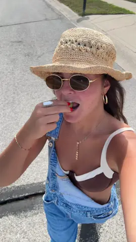 On the way with my grapes 