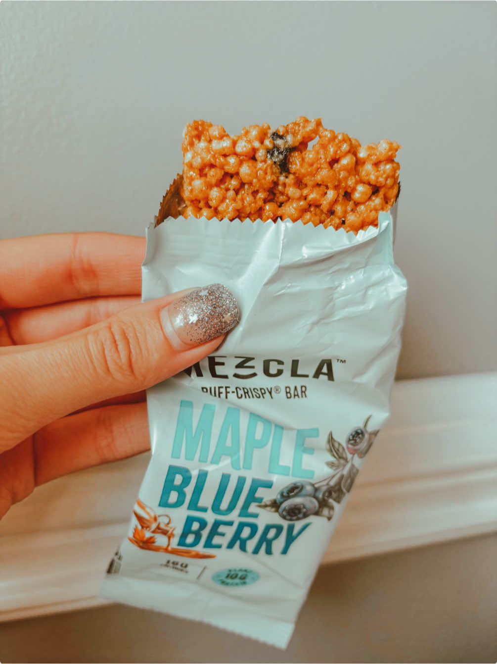 Replying to @Hannah | Motherhood 🤍 the blueberry @EatMezcla bar is a 10/10!!🫐 #proteinbar #mezcal #snack #mezcalbar #plantprotein 