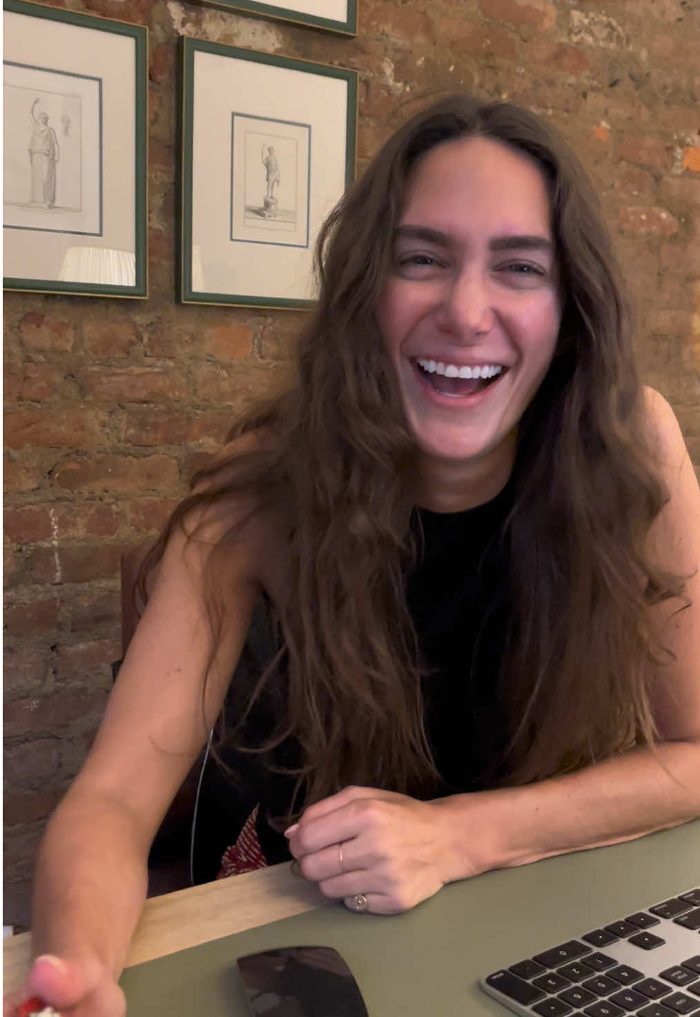What’s the difference between Europe and NYFW? Let me know your questions y’all!! #fashionpr #nyfw #newyorkfashionweek #fashiontiktok #publicrelations 