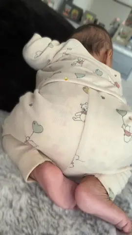 Disfruto 🥹mirarte 🧸#babyfever #babyboy #newborn #paratiiiiiiiiiiiiiiiiiiiiiiiiiiiiiii #baby @Cristian Soto 