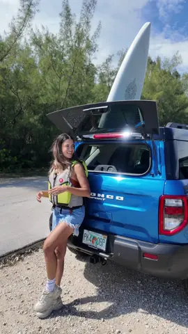 ✨ Ford Bronco Sport = Compañera de aventura ✨ La Bronco Sport está hecha para momentos como este. Modo off road activado, paddle board cargado y cada detalle pensado para la experiencia: storage trasero para mi salvavidas, cámara inteligente con zoom, abrebotellas incorporado y tomas USB para recargar mi cámara. Esta SUV no solo me lleva, se convierte en parte de la aventura. 🚙💨 👉 ¿Qué aventura harías tú con tu Bronco Sport? ➡️Encuentra tu próxima aventura con Ford en ES.buyfordnow.com 🔗 @sflford  🇺🇸 🚙🌊 Ford Bronco Sport = Adventure Partner The Bronco Sport is built for moments like this. Off-road mode on, paddle board loaded, and every detail making the experience smoother: rear storage for my life vest, the smart zoom camera, the built-in bottle opener, and the USB ports to recharge my gear. This SUV doesn’t just take you places — it becomes part of the adventure. 💨✨ 👉 Where would you take your Bronco Sport? ➡️ Visit your local Ford dealer and find the perfect ride for you, or check out http://www.buyfordnow.com  #broncosport #fordbroncosport #sflford 