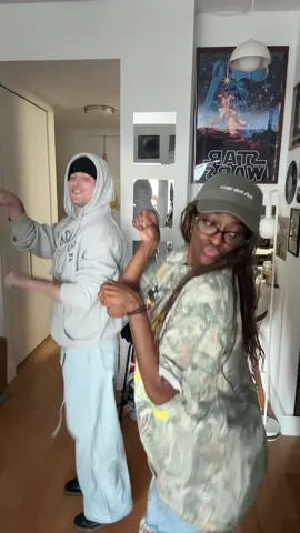 Me, @Johanna Moise, and my migraine cap against the world 🙂‍↕️🙂‍↕️🙂‍↕️ @KATSEYE #milkshake #gap 