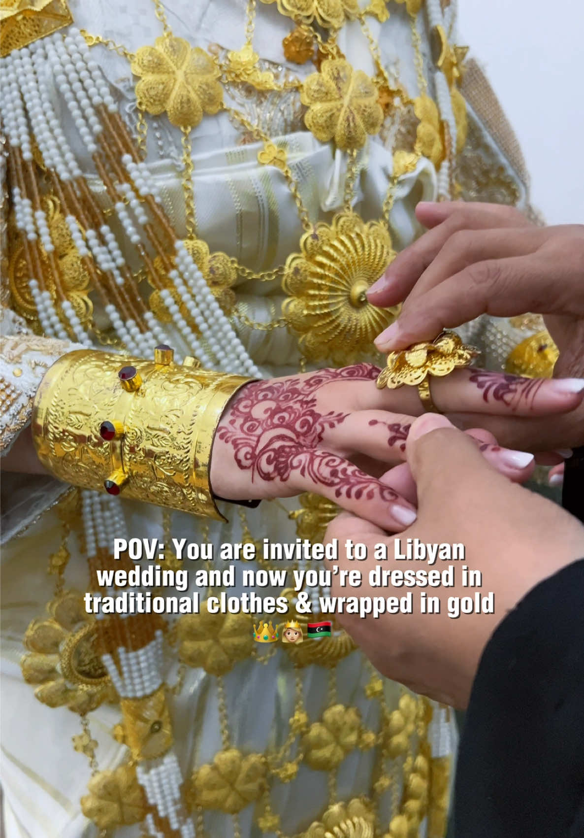 🇱🇾Libyan weddings = gold overload 🪬✨ Just an Italian/German feeling extra Libyan for one night 🥰 #libya #tripoli #ليبيا #libya🇱🇾 #libyanwedding