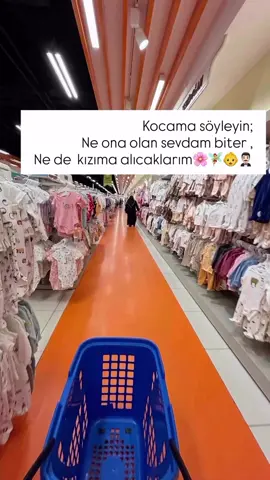 Sizinde böyle herşeyi alasınız gelmiyor mu ya yoksa sadece ben mi böyleyim 🎀😂🧸 #ebebek #kızbebek #bebekalışveriş#annebebek #keşfetedüş 