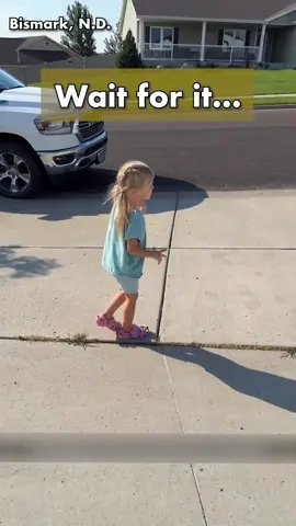 Feel Good Friday: She found a friend, turned with a smile and said: ‘Bye, mom! Courtesy @mama__mads  (via Instagram) 