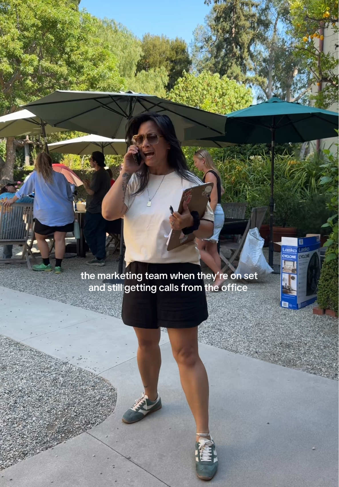 no calls on set pls!!