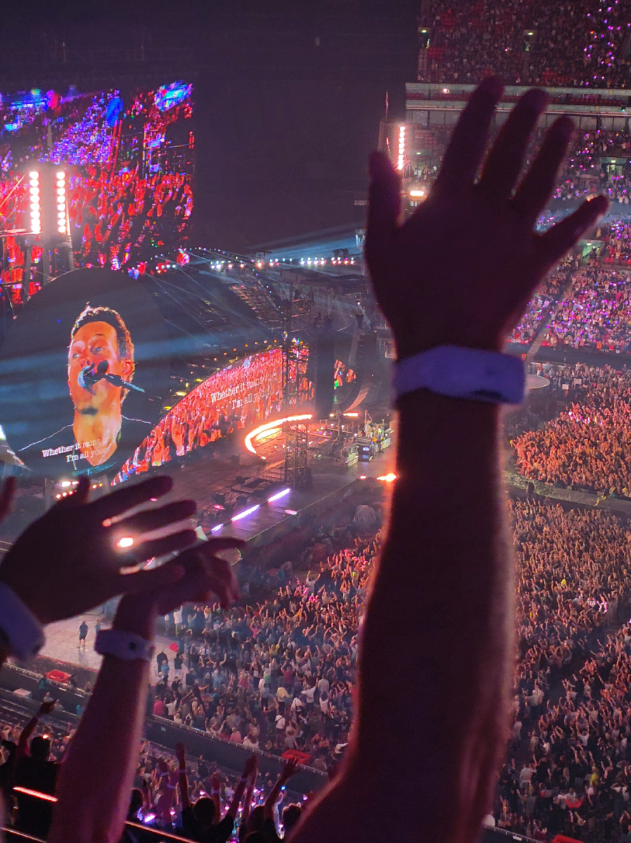 Replying to @absplatt96 Have a great time ❤️ #coldplay #musicofthespheresworldtour #coldplayconcert #allmylove #fyp 