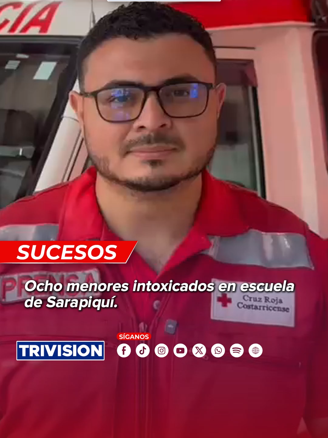 🔴 #NoticiasTrivision | Ocho estudiantes presentaron síntomas de intoxicación estomacal en la escuela Estero Grande, Sarapiquí, y fueron trasladados de manera urgente para recibir atención médica. Ricardo Arias, vocero Cruz Roja.