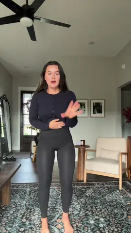 Leggings that suck you in and snatch you up the price of these is way to good to pass up! #leggings #shapewear #shapeshift #tummycontrol #waistline 