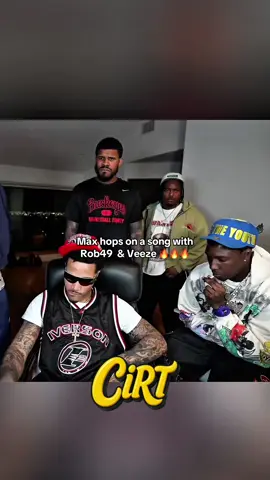 Max hops on a song with ROB 49 & Veeze🔥#clips #fyp #plaqueboymax #rob49 #twitchclips 