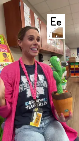 Practicing letter sounds with our friend Cactus 🌵☺️ Flashcards with Movement in my TPT! (The explanations come with the cards!)  #alphabet #lettersounds #kindergartenteacher #kindergarten #teaching 