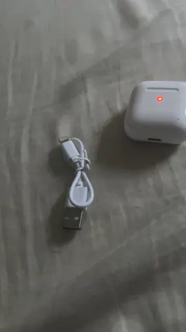 Great Christmas present for pre teens or your teenagers.! They came in the mail fast🥰🩷. #wirelessearbuds #iphone #pro4 #foryoupage #tiktokshop #goodbattery #clearcalls #trending 