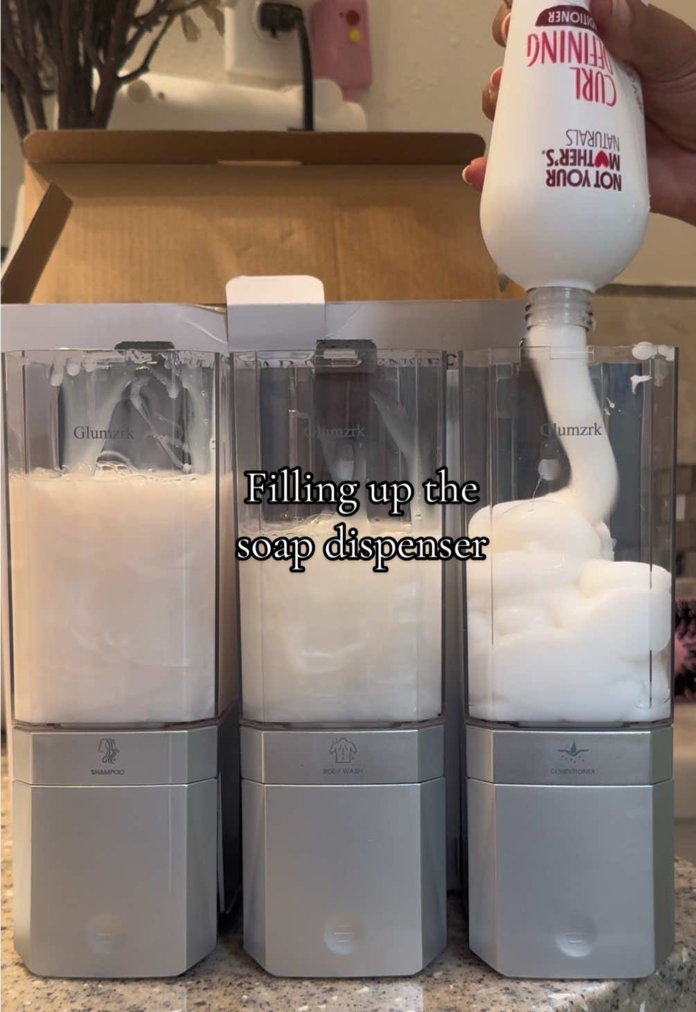 Filling up the soap dispenser #manualsoapdispenser #soapdispenser #showermusthaves #hygienetok #momtok