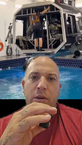 simulador de helicóptero en el mar