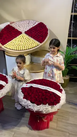 ننسِق هداٌياكم .. ونوصلها لمن تحب ! ‏‎نوفر لكم طلباتكم من اي بوتيك❤️  لطلب والاستفسار تواصلوآ معنآ ‏* Whats :0547344454 📱 •  ‏ ‎-التوصيل :الرياض🚘 #اكسبلور #هدايا #هدايا_الرياض #هدايا_حب #ورد         # 