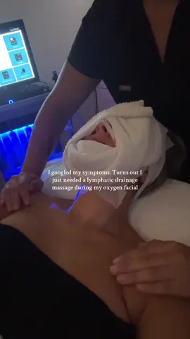 go to @Ombrebeautybar and ask for Corinna for the best facial & massage of your life!!  Use Code: ALEXA #OxygenFacial #OmbreBeautyBar #OmbreBeautyBarAmbassador #Facial #AcneTreatment 