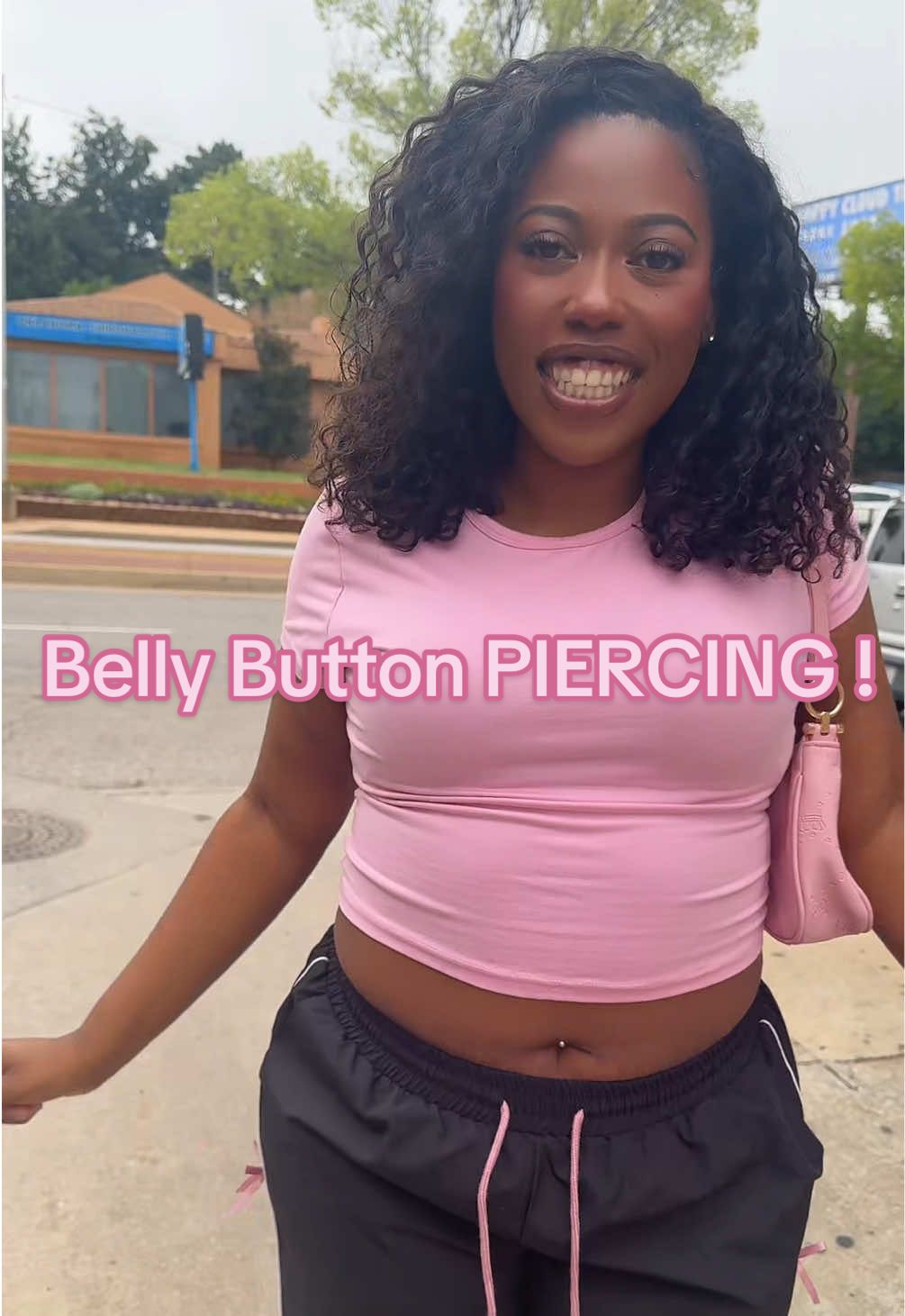 To the big babe that always wanted a belly button piercing… go get it🤭 @Destinee Kelley  #bellybuttonpiercing #floatingnavel #plusize #bigirls #trending 