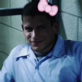 he’s so cutesy  #michaelscofield #wentworthmiller #prisonbreak #fyp #foryoupage 
