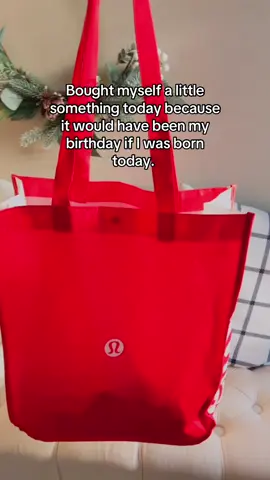 #shoppingaddict #lululemon #happybirthday 