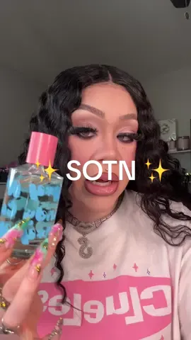 #fragrancetiktok #smellgood #delinaexclusif #phlurfragrance #perfumetok 