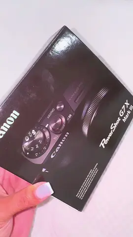 .. Love how this camera is so light weight compared to my others😍😍  @canonusa 