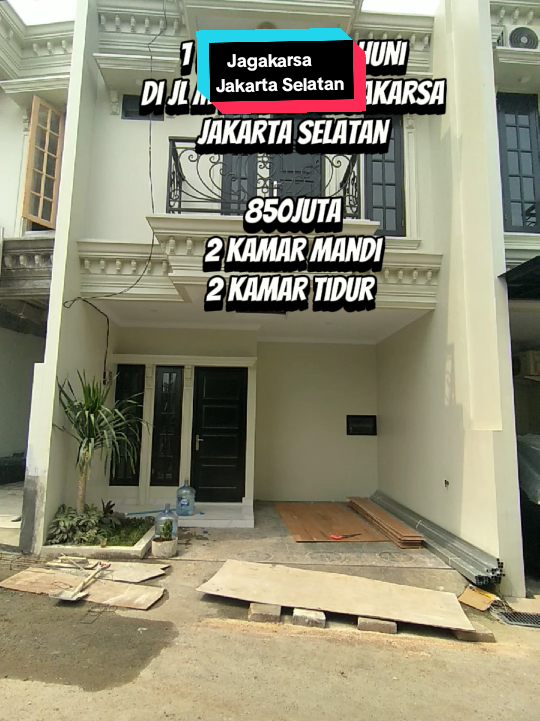 Last!!! 🏠 Siap Huni di Jagakarsa Jakarta Selatan lokasi sangat strategis di Jl M Khahfi 1 Harga: 850juta ✅ 2 Kamar Mandi ✅ 2 Kamar Tidur ✅ One Gate System ✅Security 24 jam ✅Dekat Ke Exit Tol Brigif 