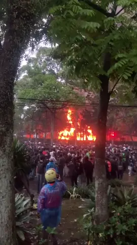 Terjadi kebakaran di DPRD semarang #demohariini 
