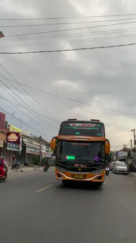 sinarengan😍 #fyp #masukberanda #busmania #kakasayla #rdtrans @Romy_bangun_saputra @Rian Juliant 