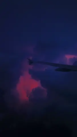 most beautiful thing i’ve seen #flying #storms